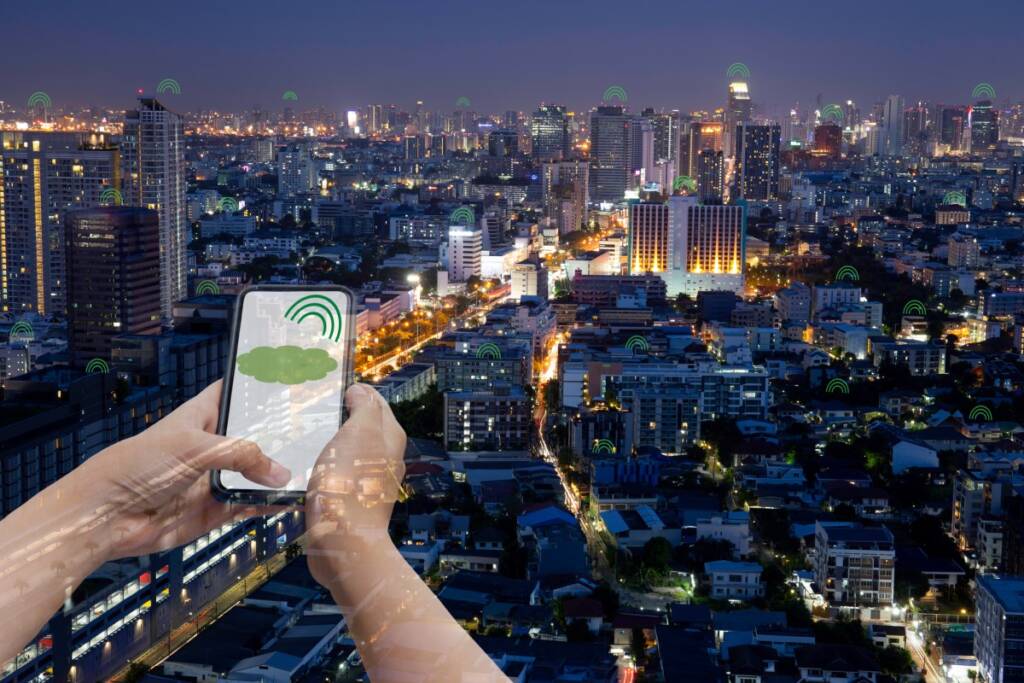 Do Cell Phone Boosters Work In Cities?